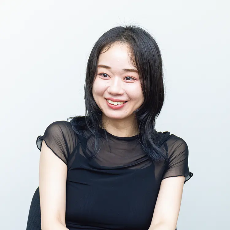 親泊 亜沙 氏