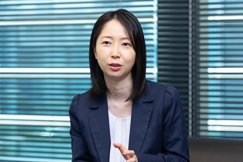 萩原 千明 氏